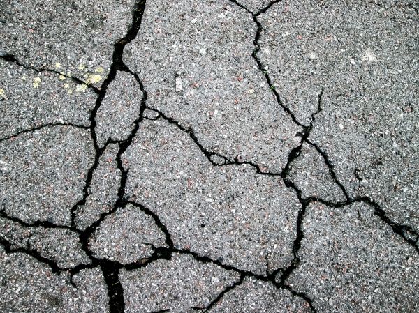 Driveway Crack Filling in Lima